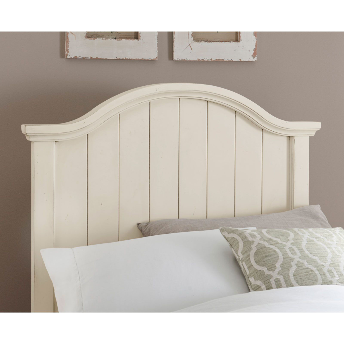 Picture of Casual Retreat White Twin Bed