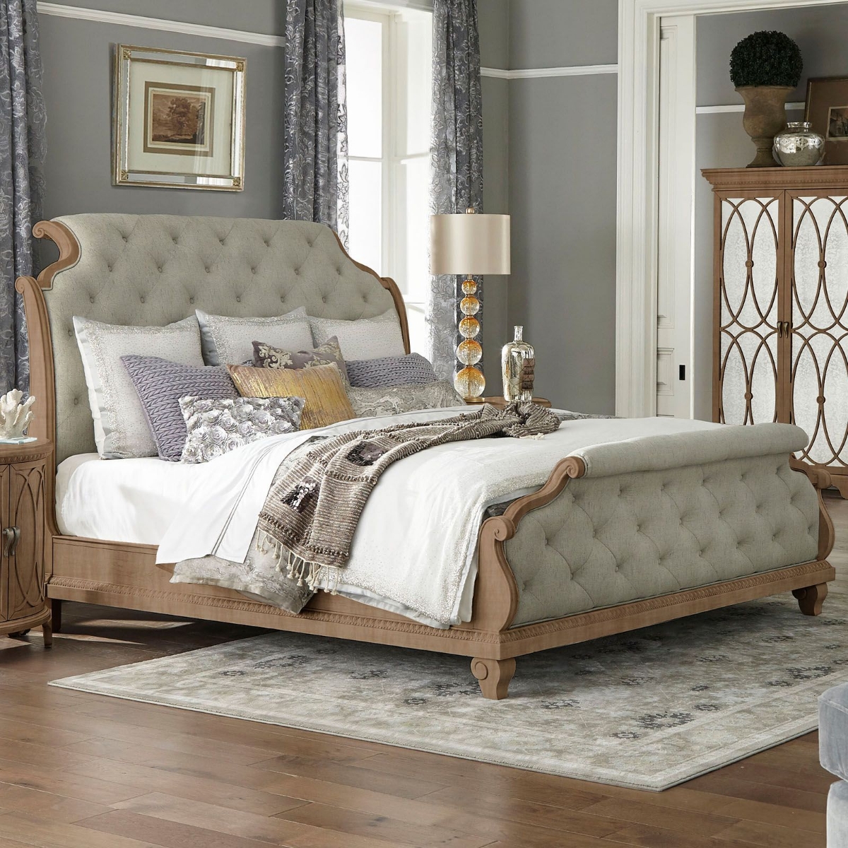 Picture of Honeysuckle Queen Upholstered Bed