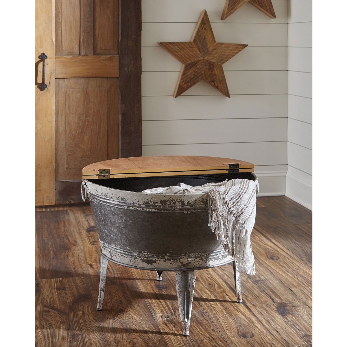 Picture of Shellmond Accent Table