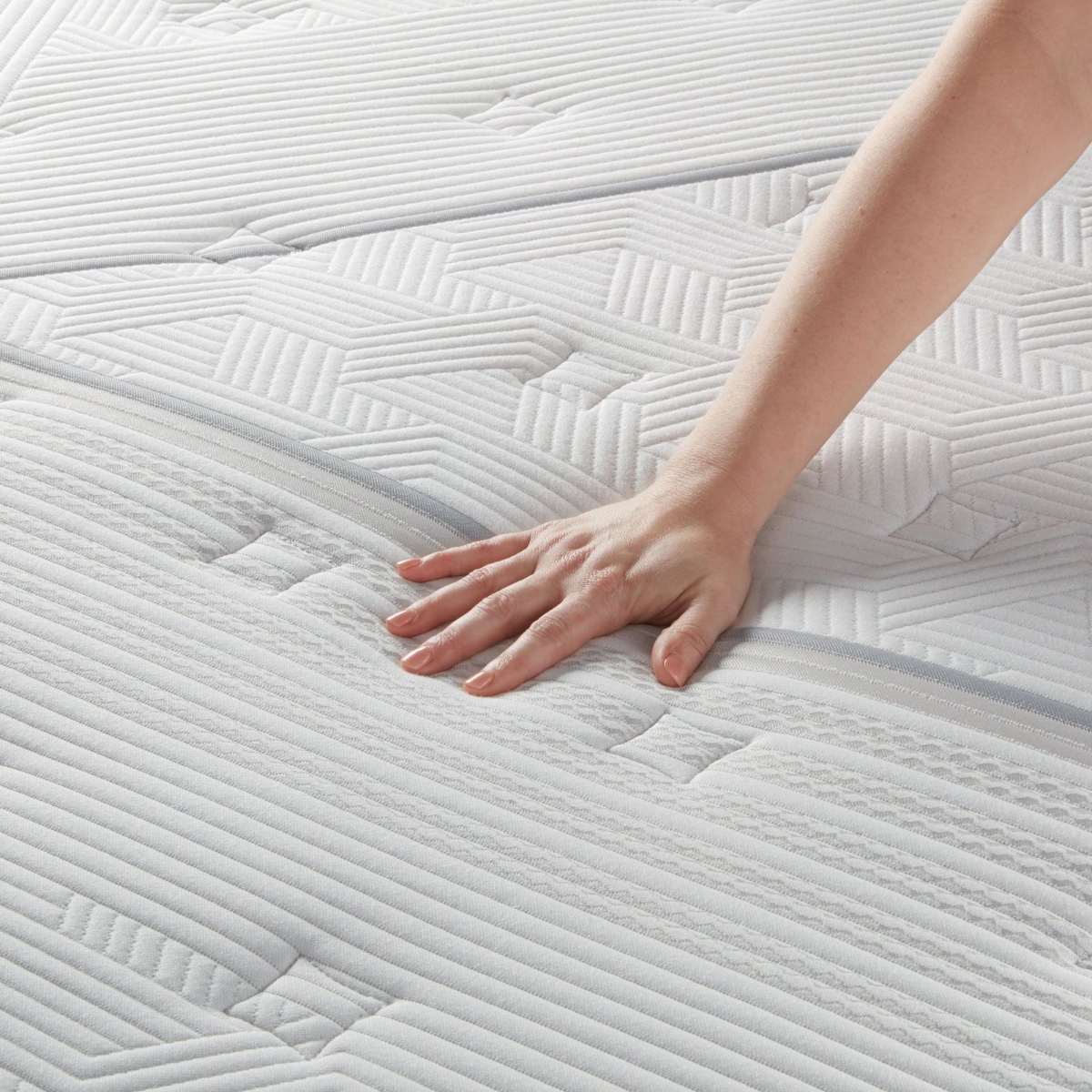 Picture of iComfort CF1000 Quilted Hybrid Firm King Mattress