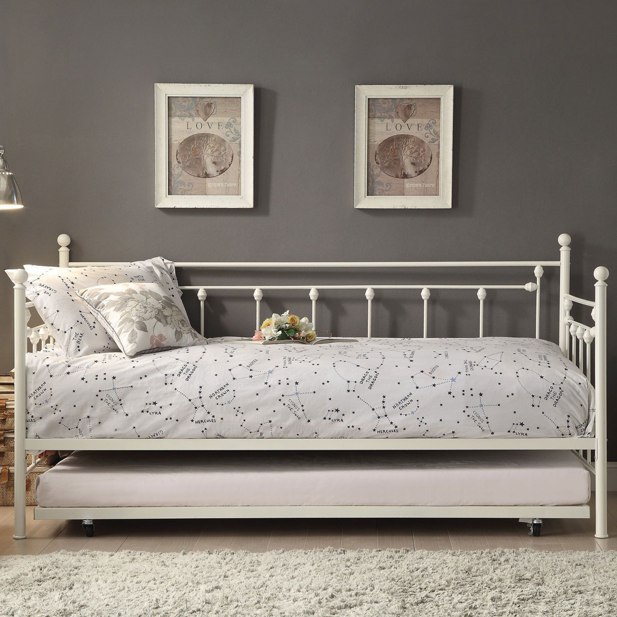 Picture of White Finish Daybed