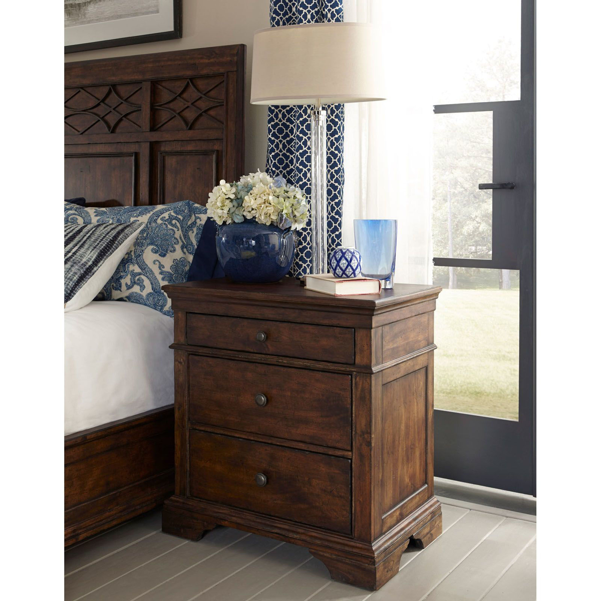 Picture of Trisha Yearwood Nightstand