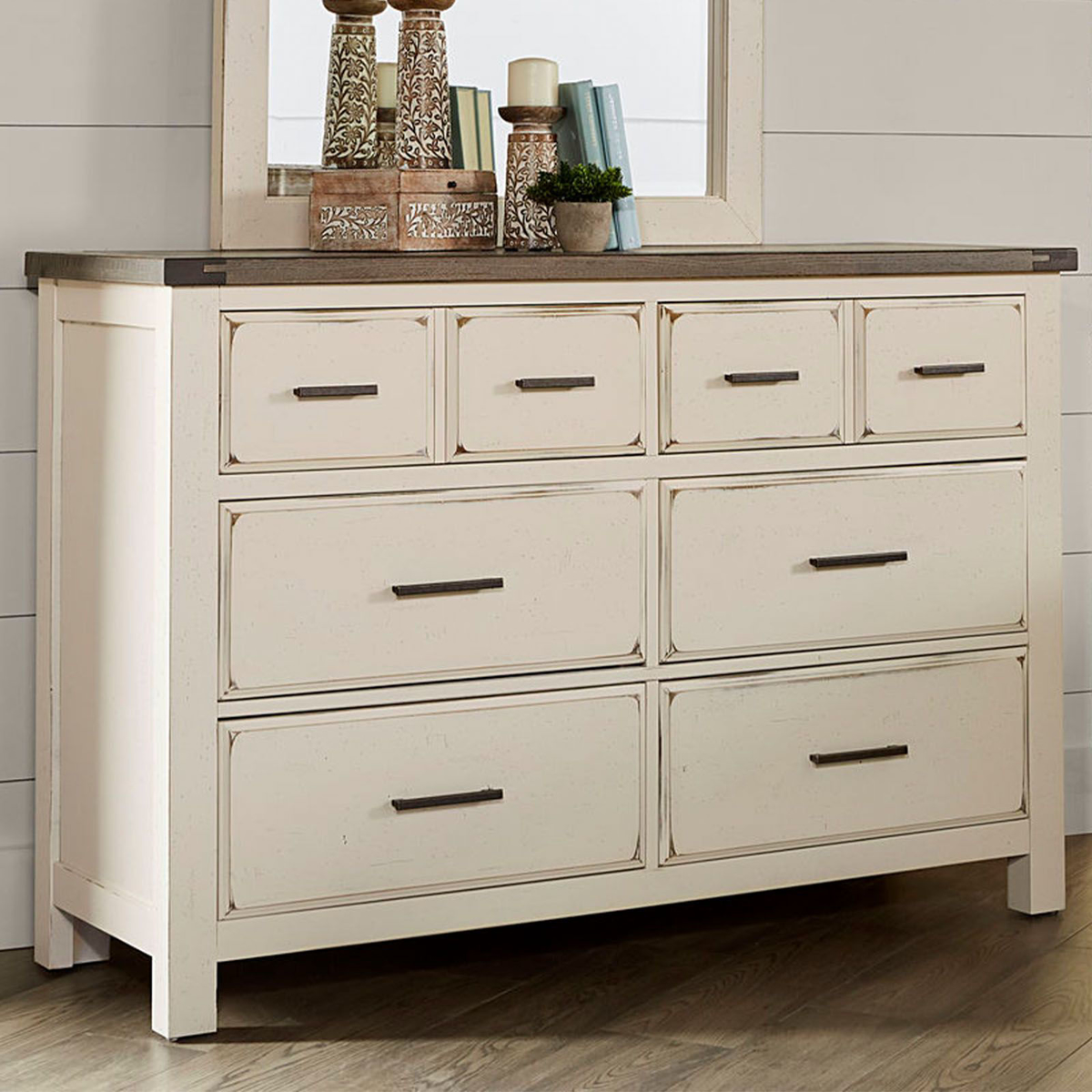 Picture of Chestnut Creek Dresser 