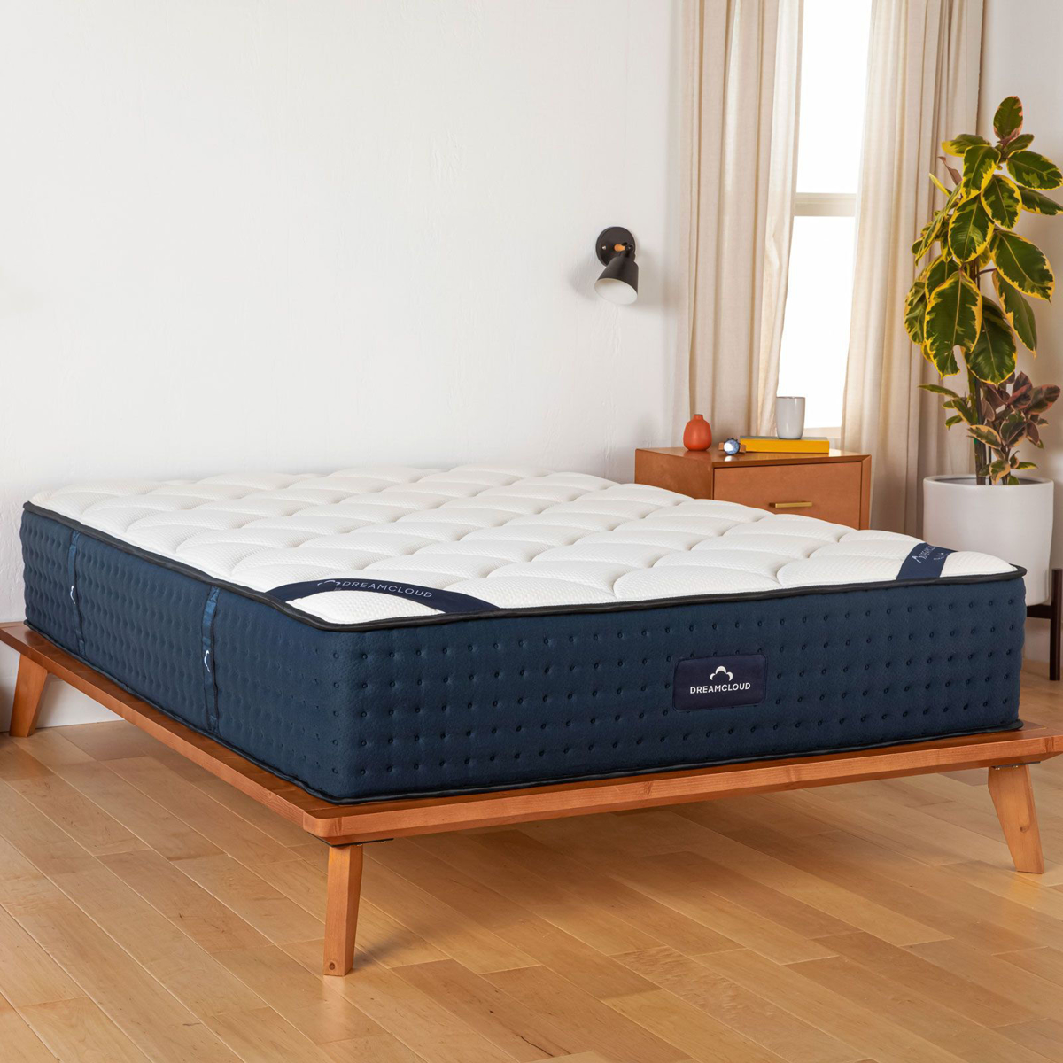 Picture of Dreamcloud Tight Top Twin Mattress