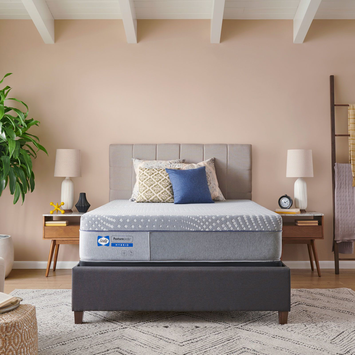 Picture of Posturepedic Lacey Hybrid Twin Mattress