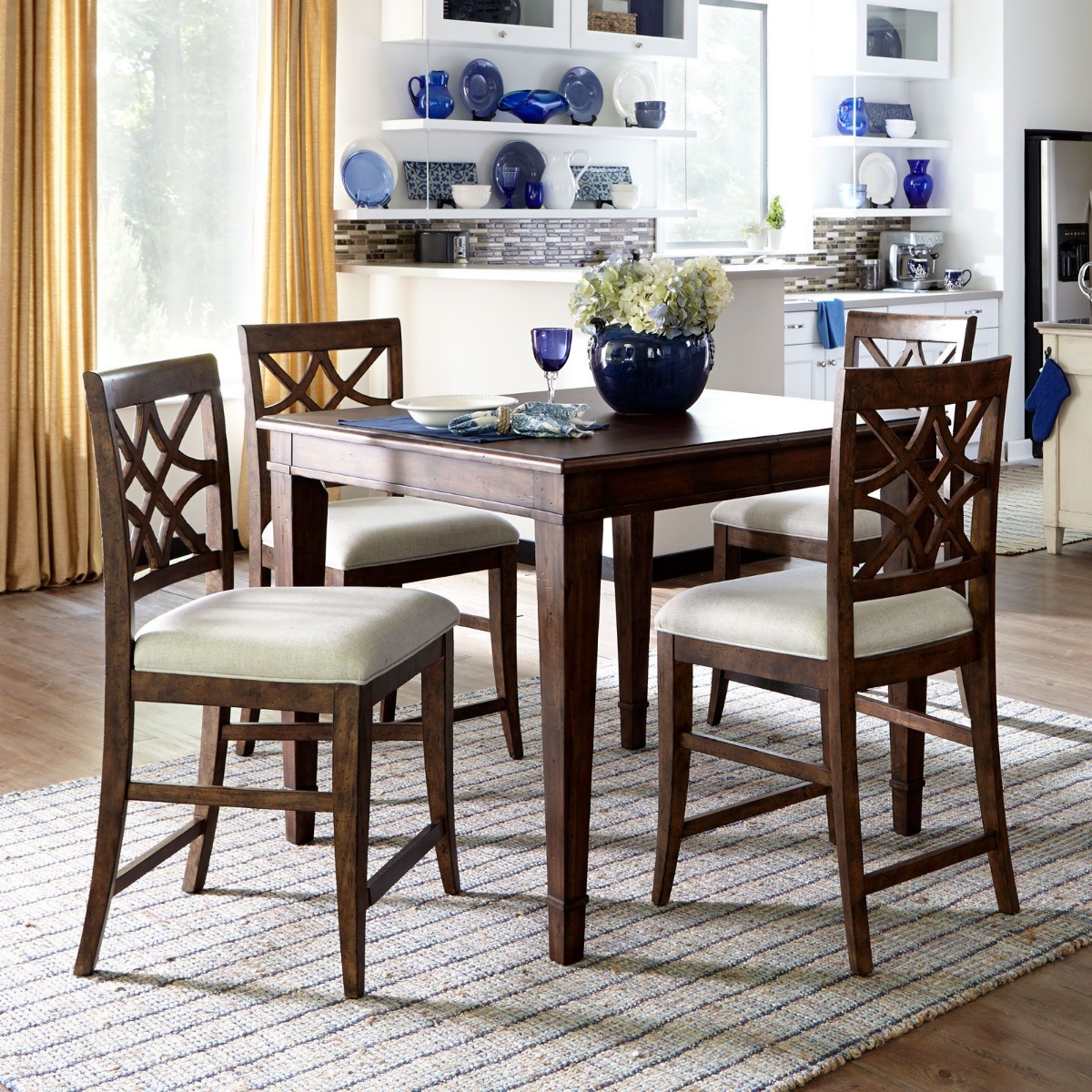 Picture of Trisha Yearwood Table and Four Chairs