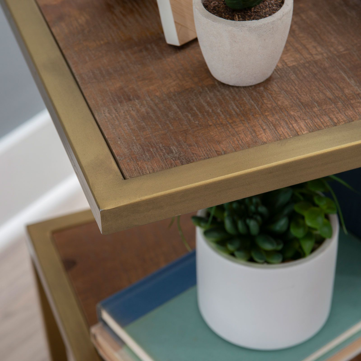 Picture of GOLD ACCENT TABLE