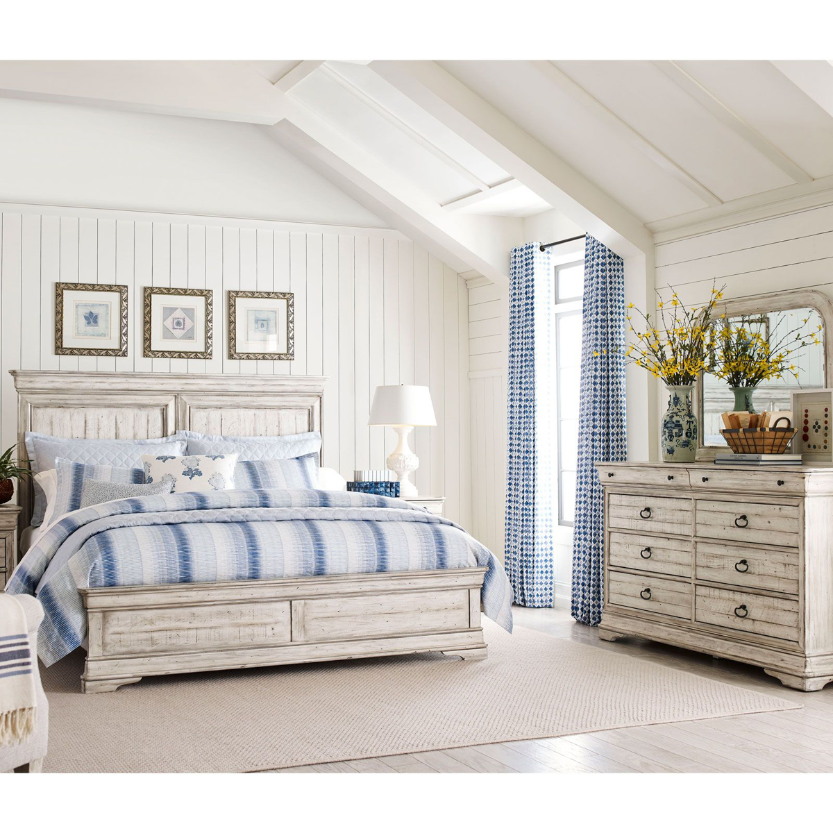 Picture of Selwyn 3-Piece Queen Bedroom Group