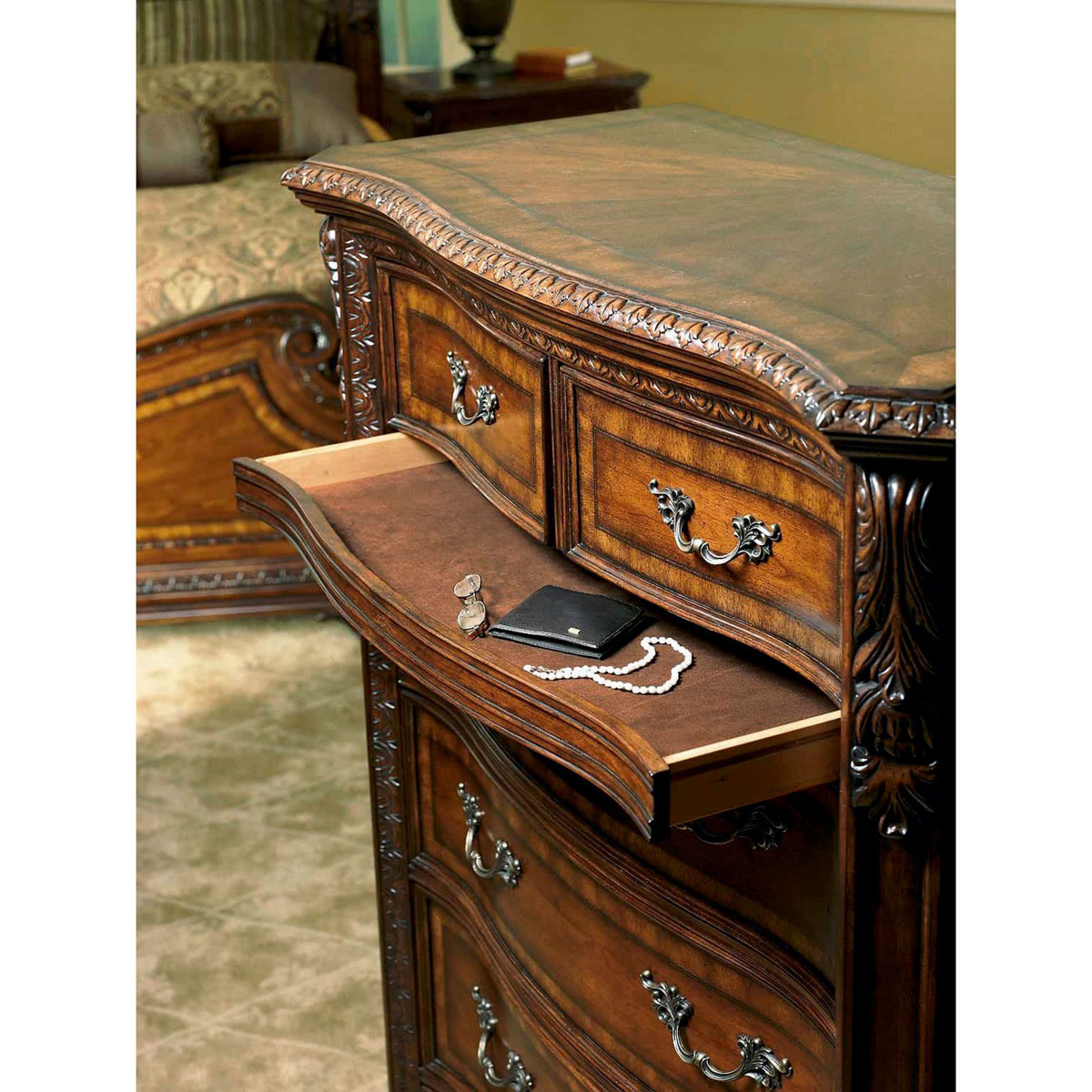 Picture of DRAWER CHEST