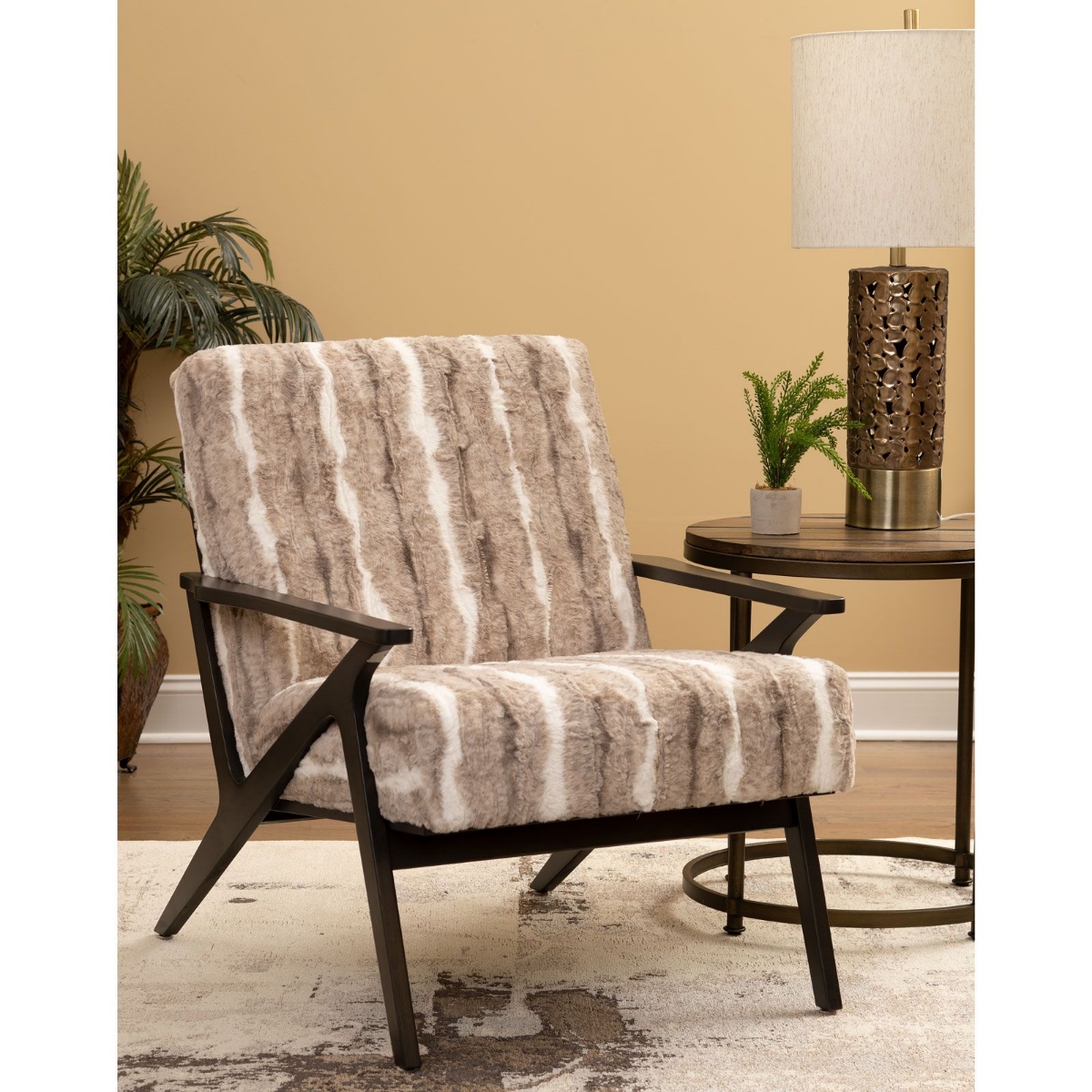 Picture of Roar Accent Chair